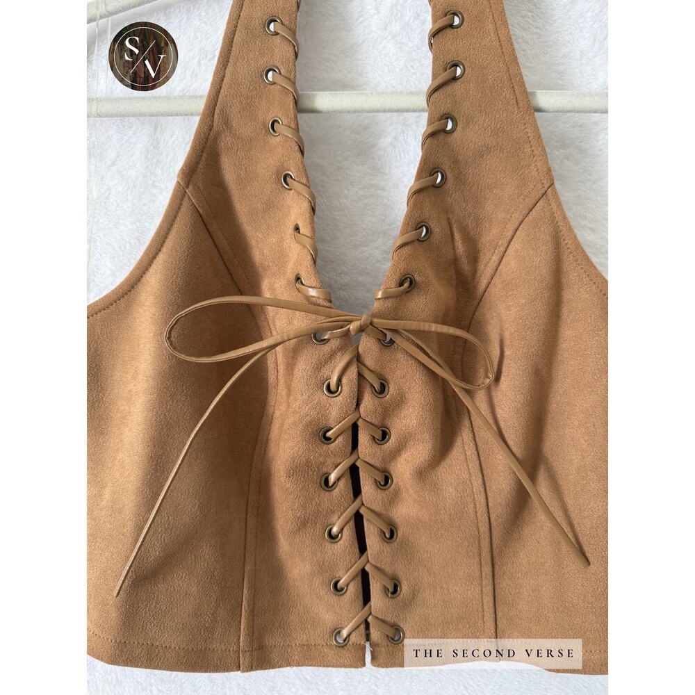 NWT Faux Suede Tan Halter Top W/ Lace Up Detail Festival Size Medium - Picture 2 of 9